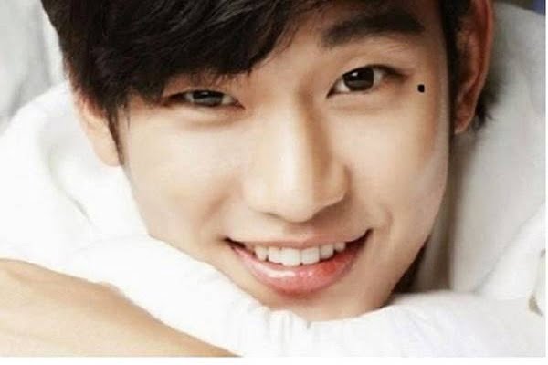 Nốt ruồi ở trong mắt