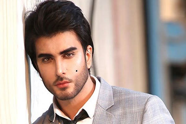 Gò má đàn ông có nốt ruồi thì sao?