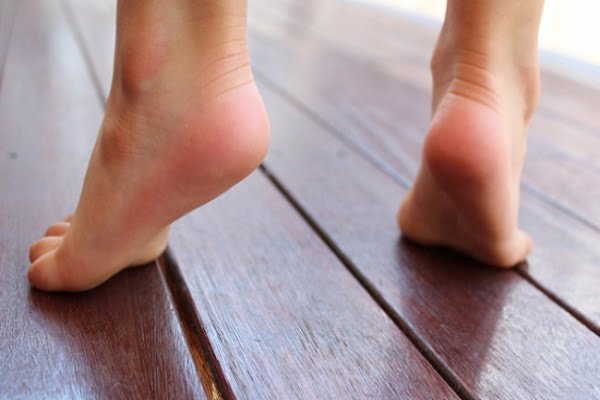 Người đi bằng mũi chân